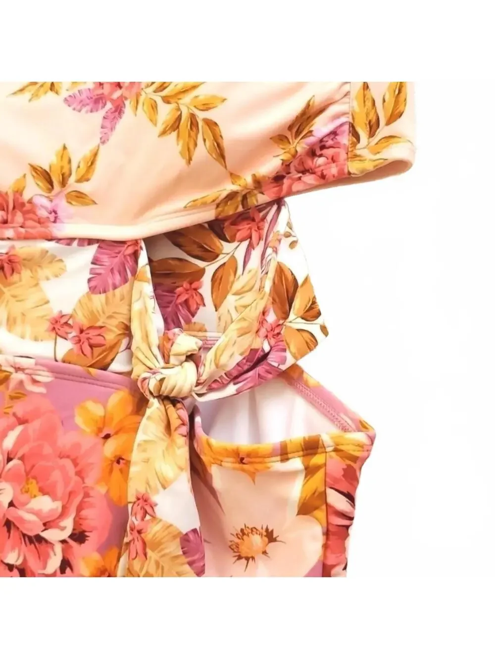 Kona Sol One‎ Piece Swimsuits